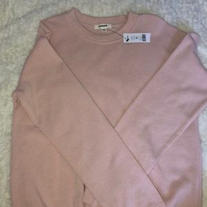 Pink sweat shirt. Size medium